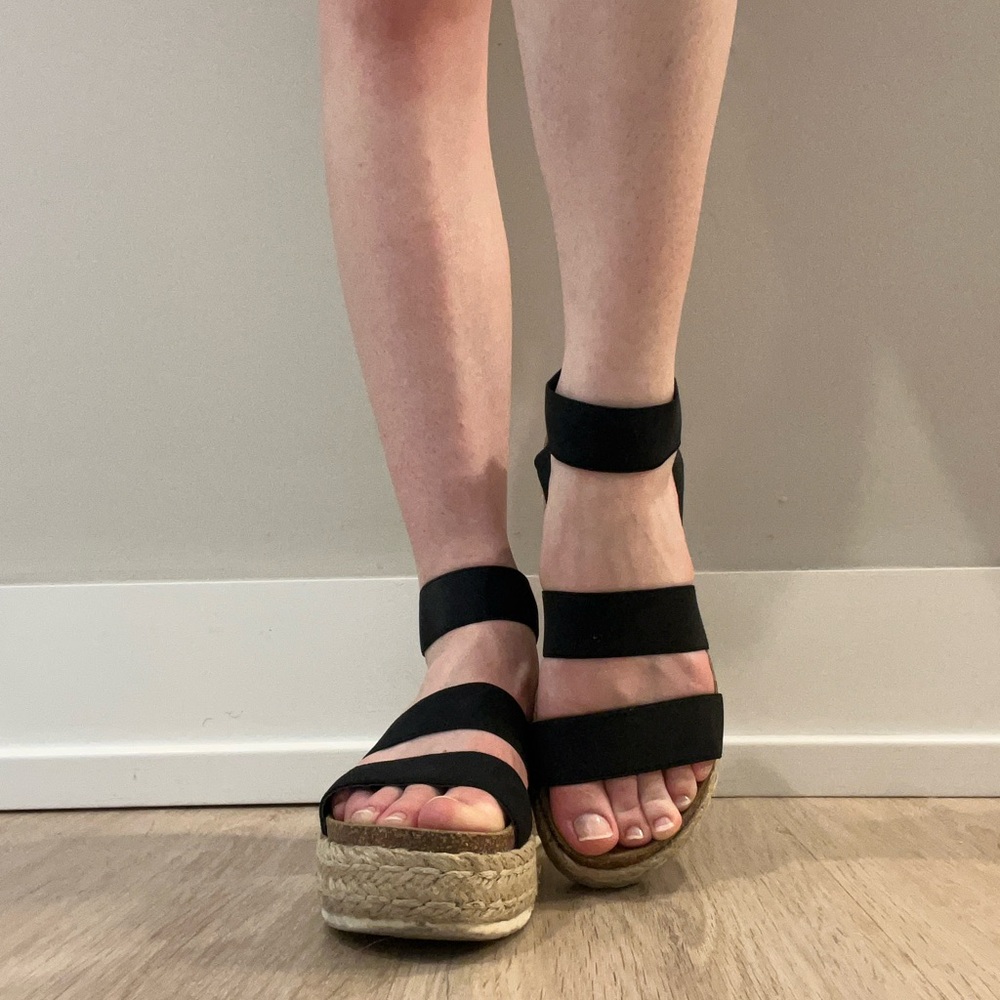 Steve Madden Women’s Black Strappy Espadrille Platform Sandals